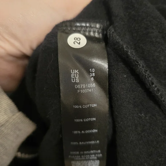 ASOS Black Zipup Sweatshirt Longsleeve Casual Top Streetwear Gorpcore Size 6 - Picture 11 of 14